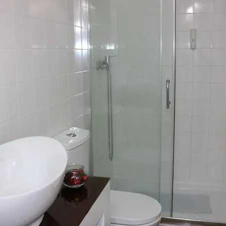 Apartment Almada Downtown - By Guest